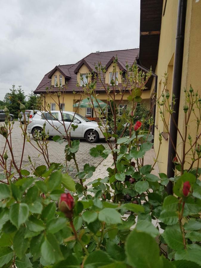 Hotelik Pod Baranami Siechnice Exterior foto